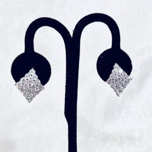 💖 Diamond Shape CZs /E43